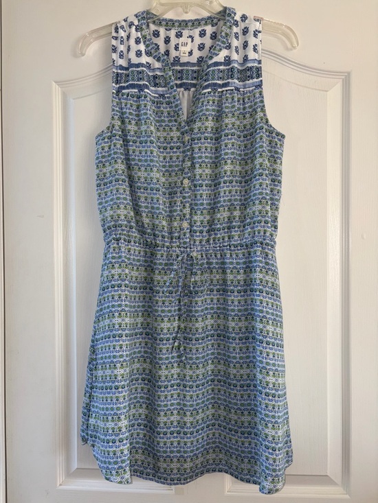 GAP Dresses & Skirts - GAP Sleeveless Blue & Green Printed Midi Shift Dress